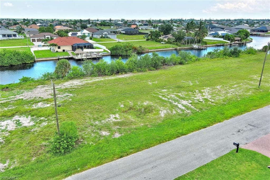 1025 NW 35th PL-4