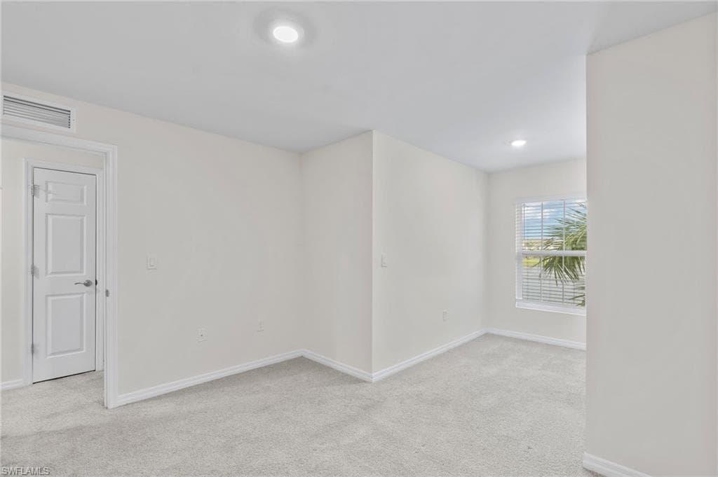 15535 Wildflower CIR-22