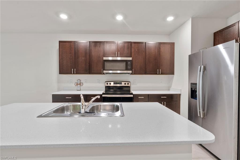 15535 Wildflower CIR-5