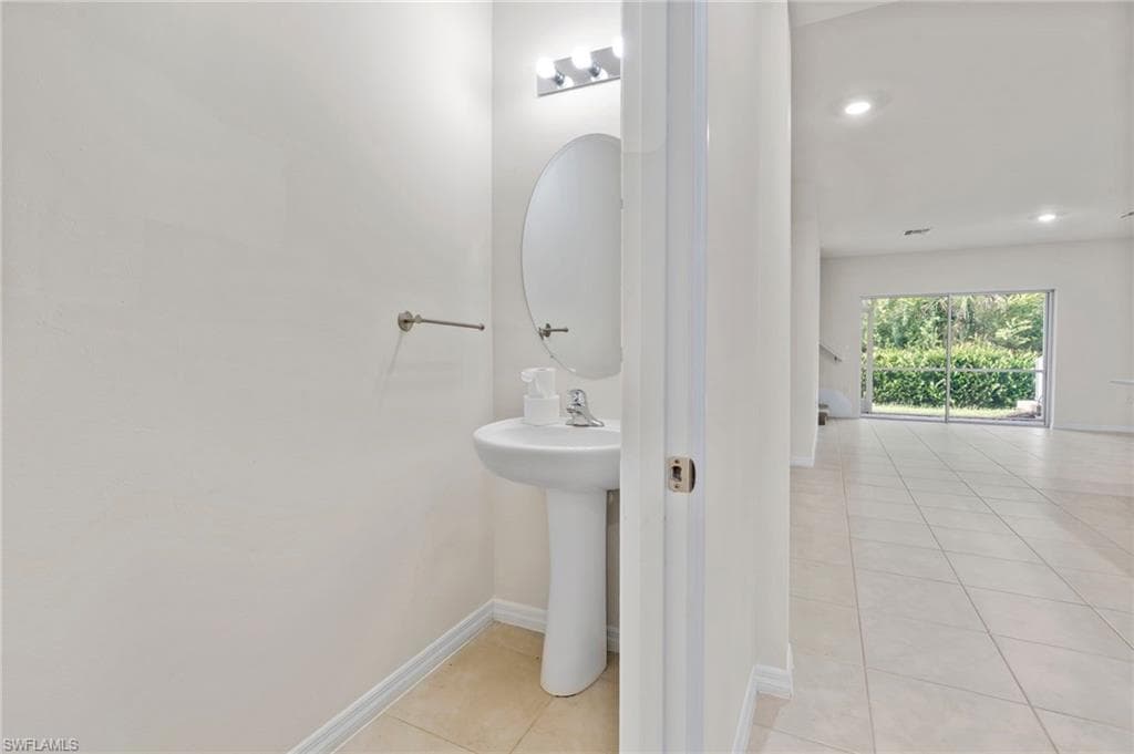 15535 Wildflower CIR-15