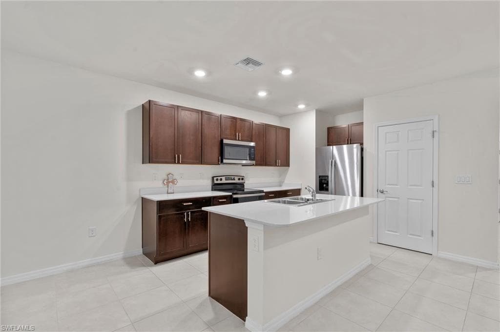 15535 Wildflower CIR-8