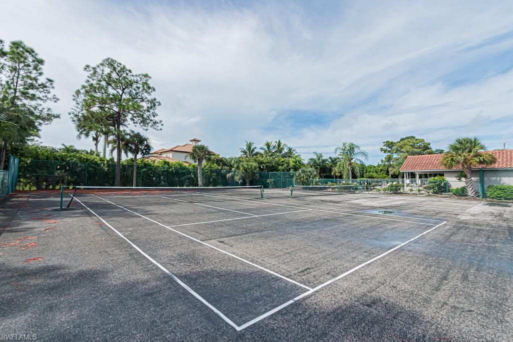 4544 Court WAY 18D-44