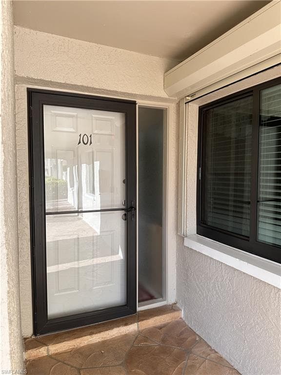 5708 Deauville CIR J101-5