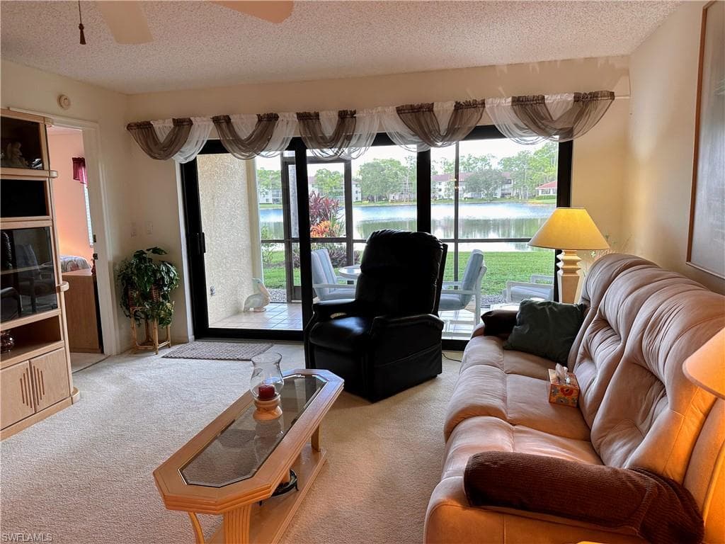 5708 Deauville CIR J101-9