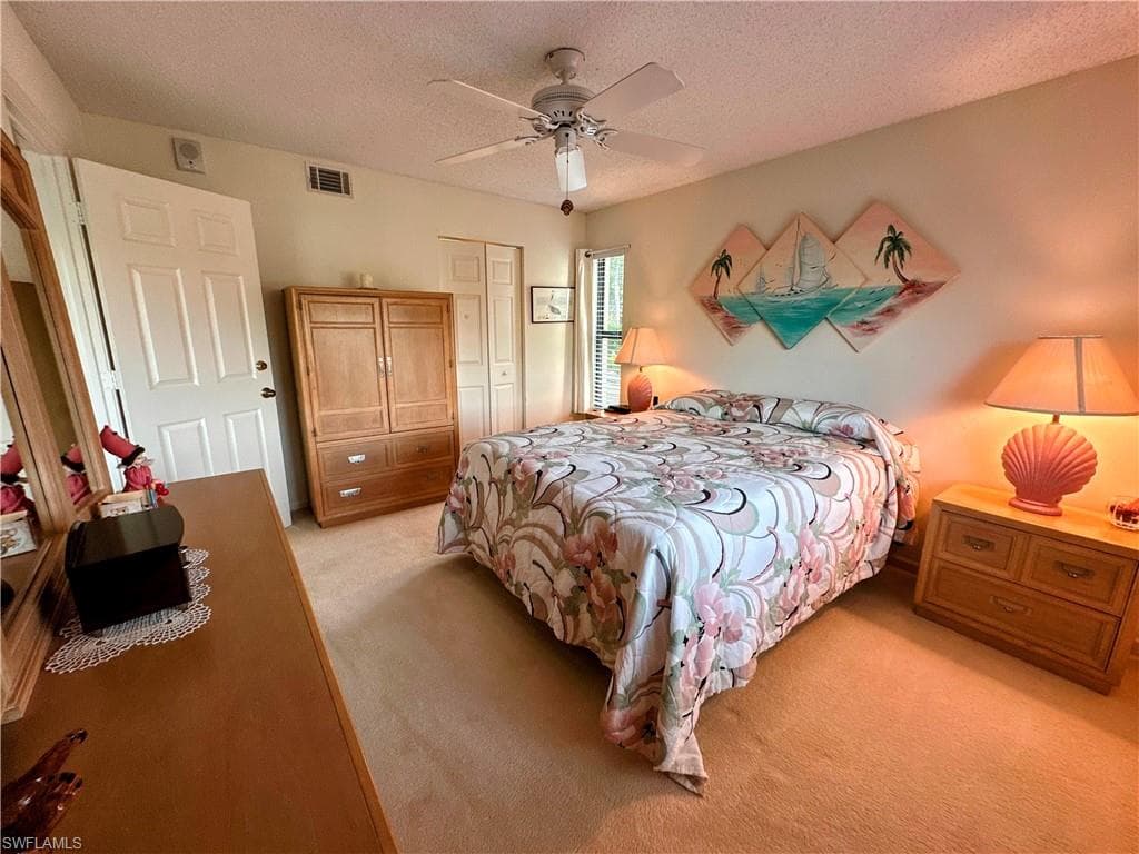 5708 Deauville CIR J101-33