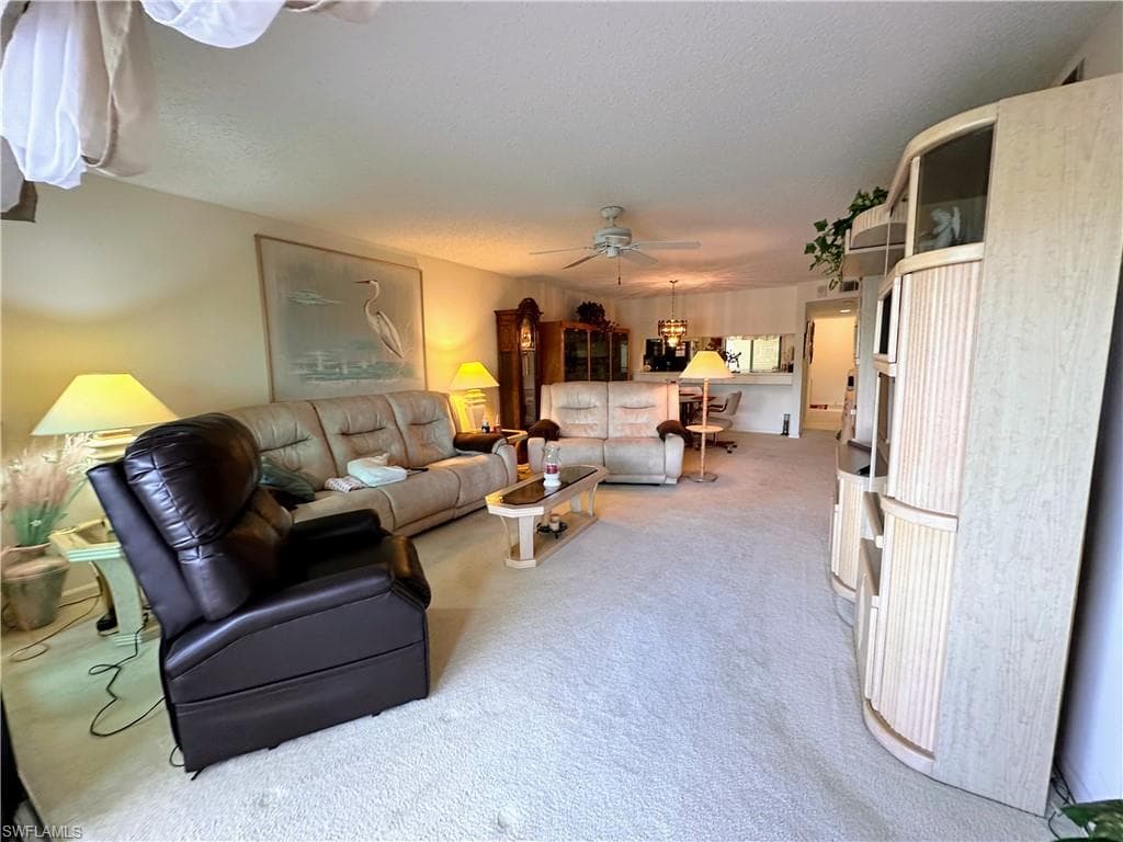 5708 Deauville CIR J101-8