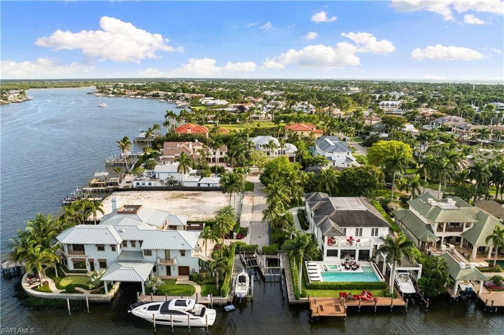 2131 Marina DR-42