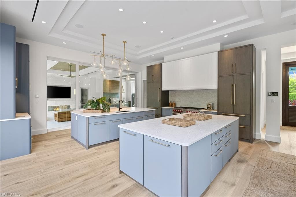 2131 Marina DR-10