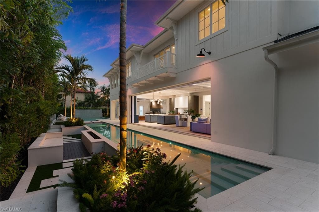 2131 Marina DR-39