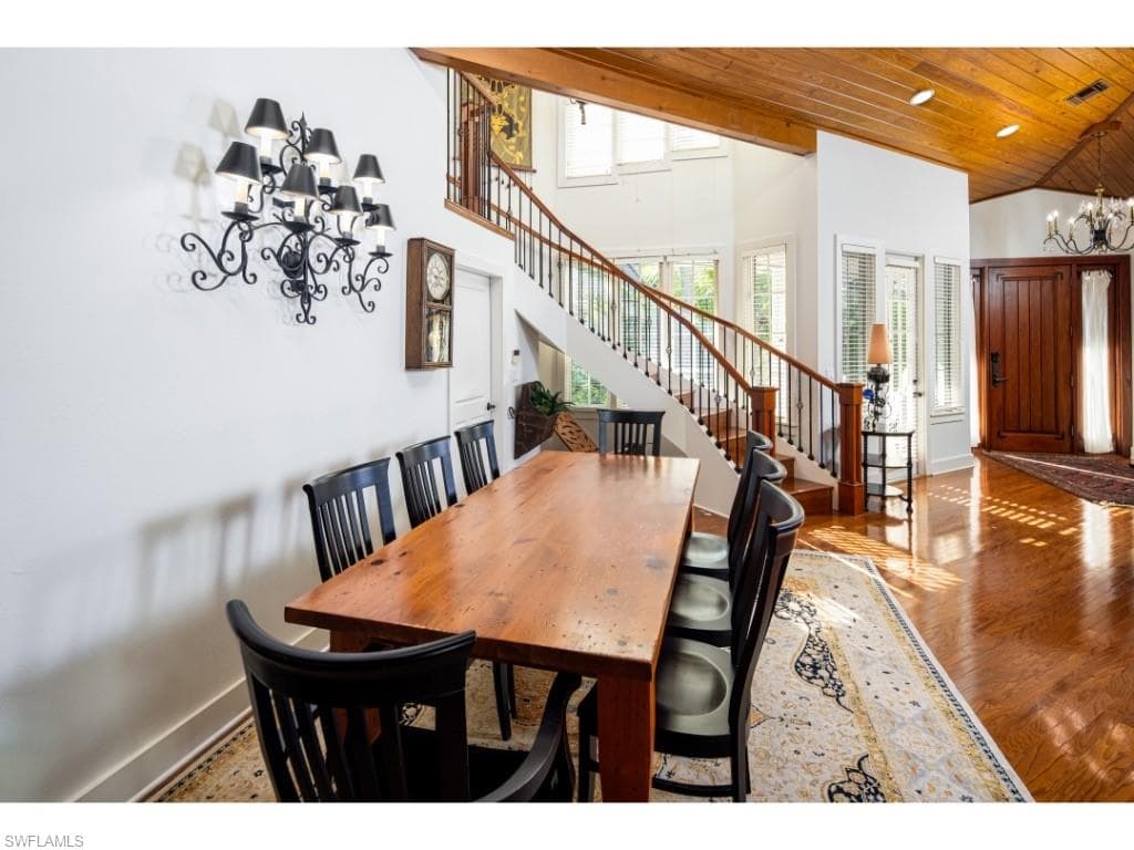 263 10th AVE S-4