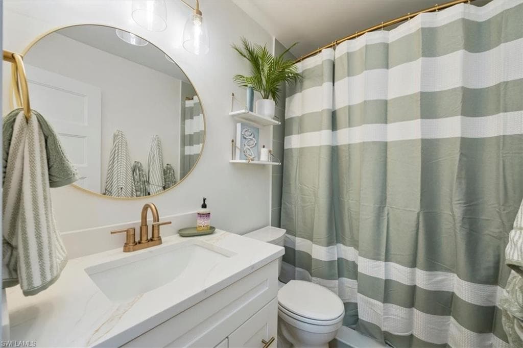 4523 Fluvia AVE-14