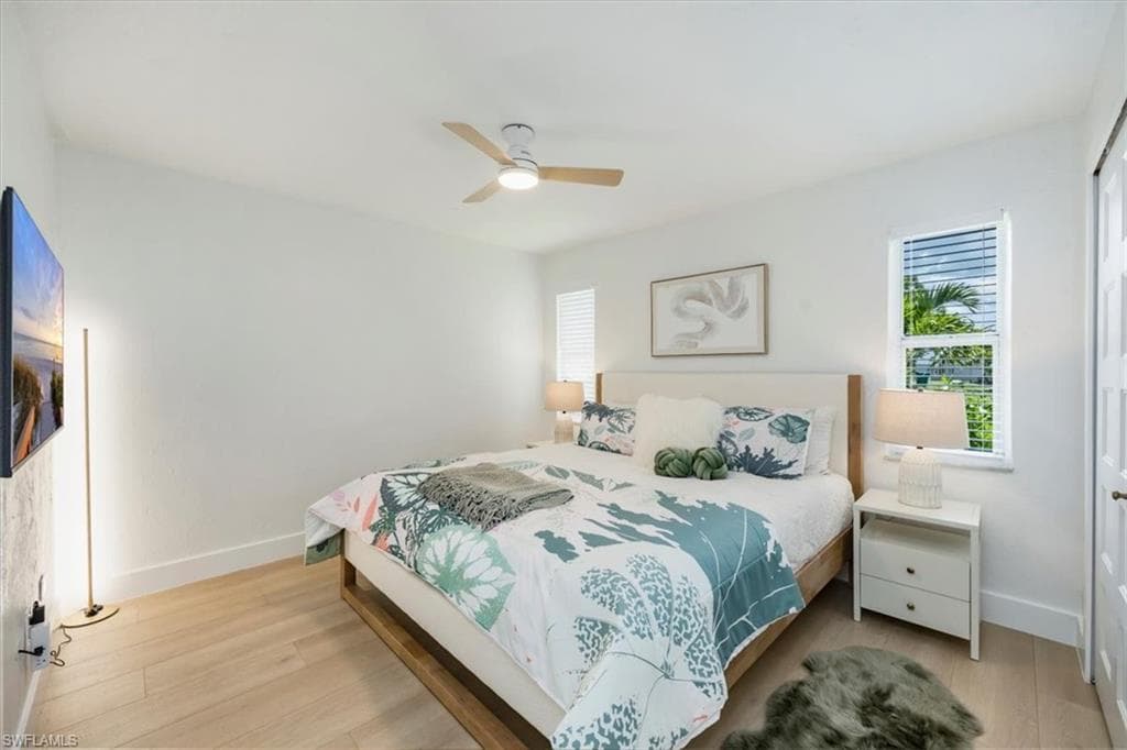 4523 Fluvia AVE-11
