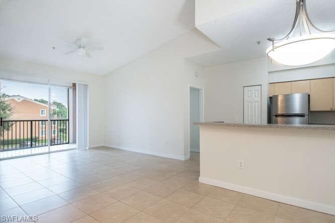 1220 Reserve WAY 305-4