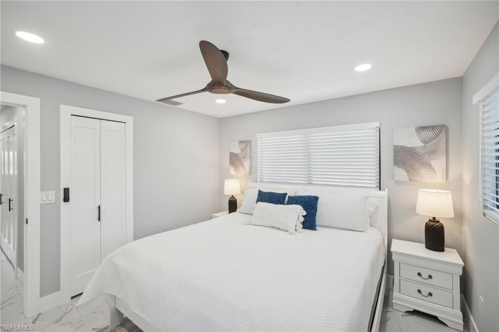 268 Ibis ST-15