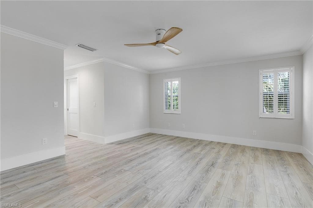 645 Oliva ST-18