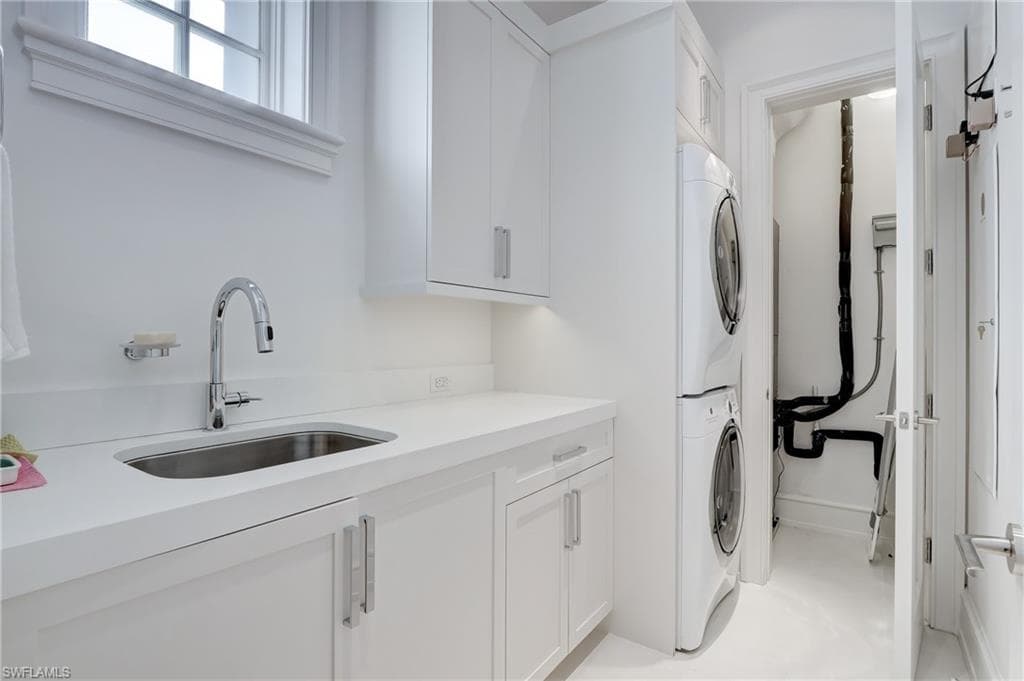 942 9th AVE S-11