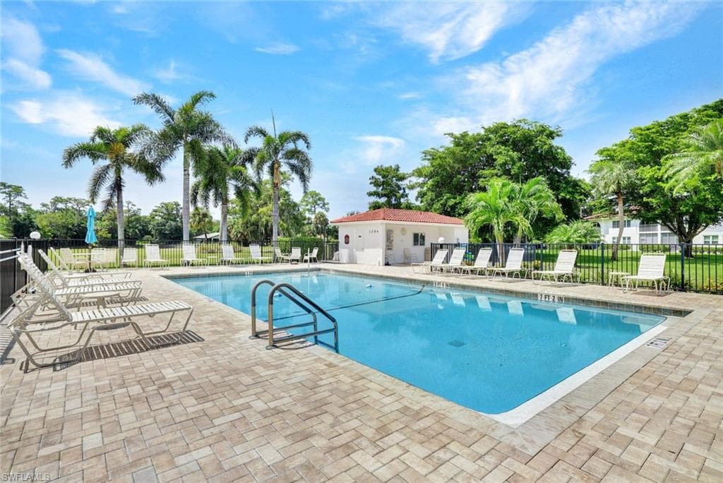 1055 Forest Lakes DR F203-23