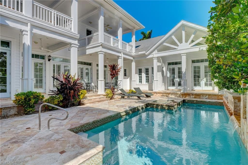 1551 Gulf Shore BLVD S-44