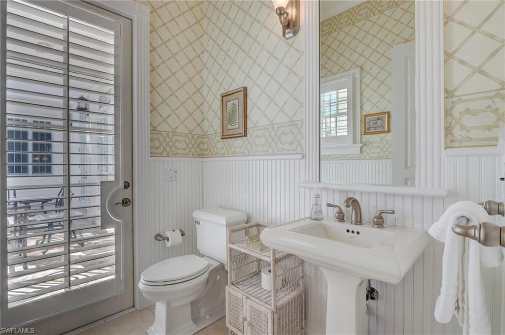 1551 Gulf Shore BLVD S-25