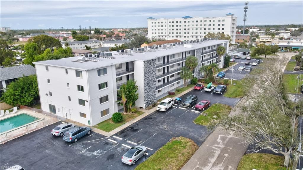 4906 Victoria DR 209-27