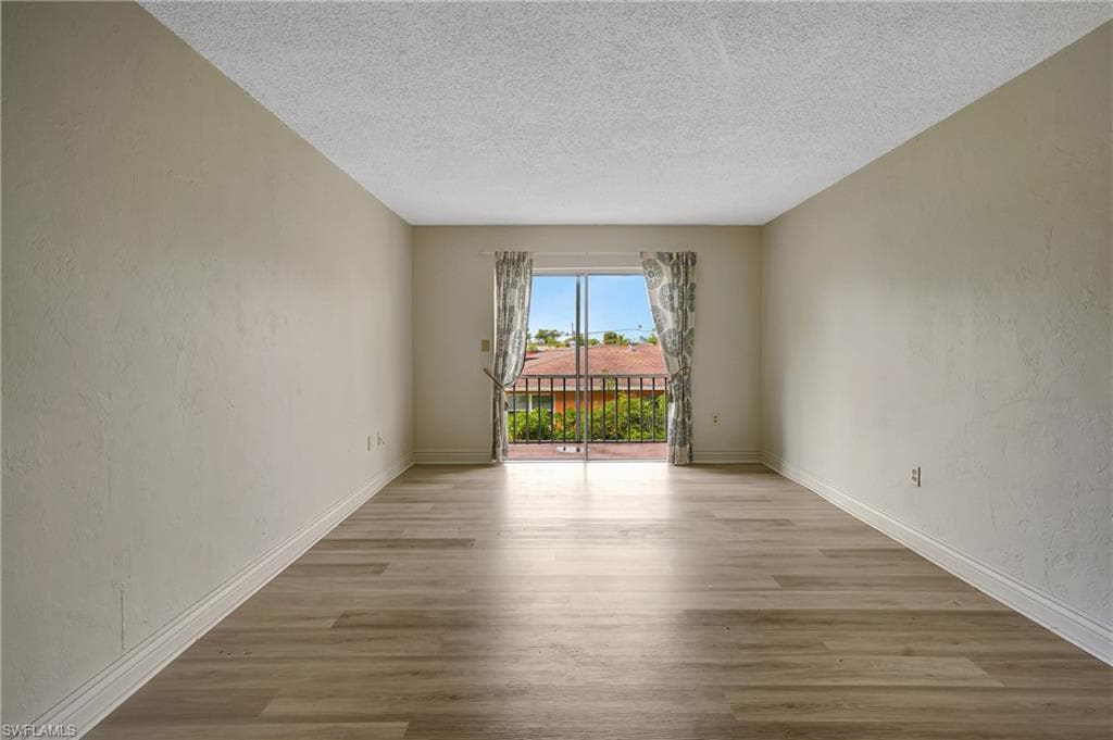 4906 Victoria DR 209-16