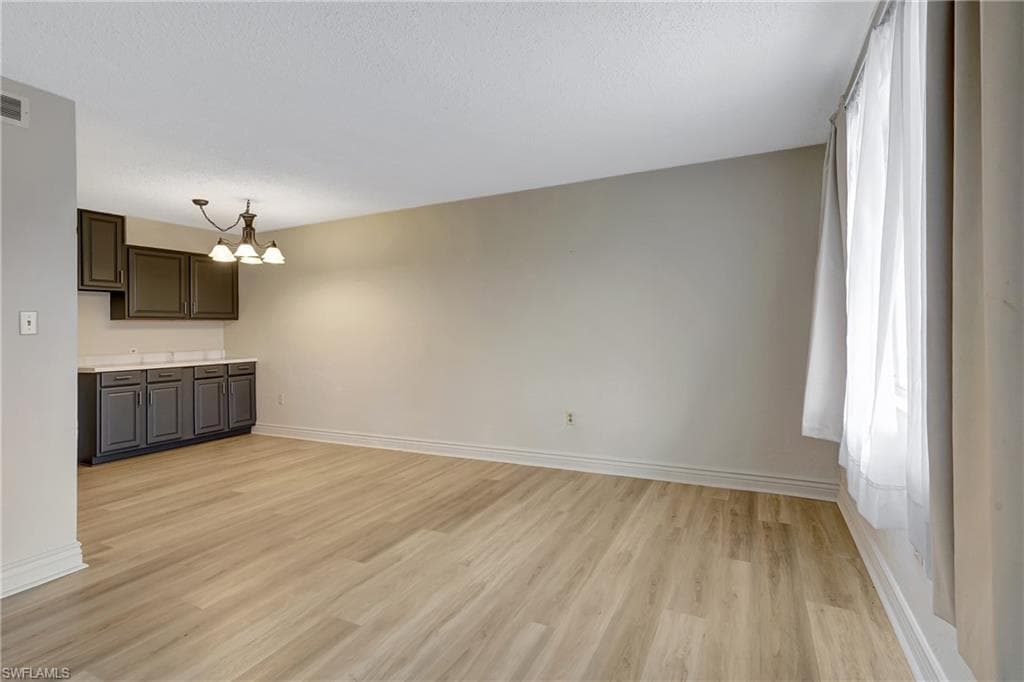 4906 Victoria DR 209-7
