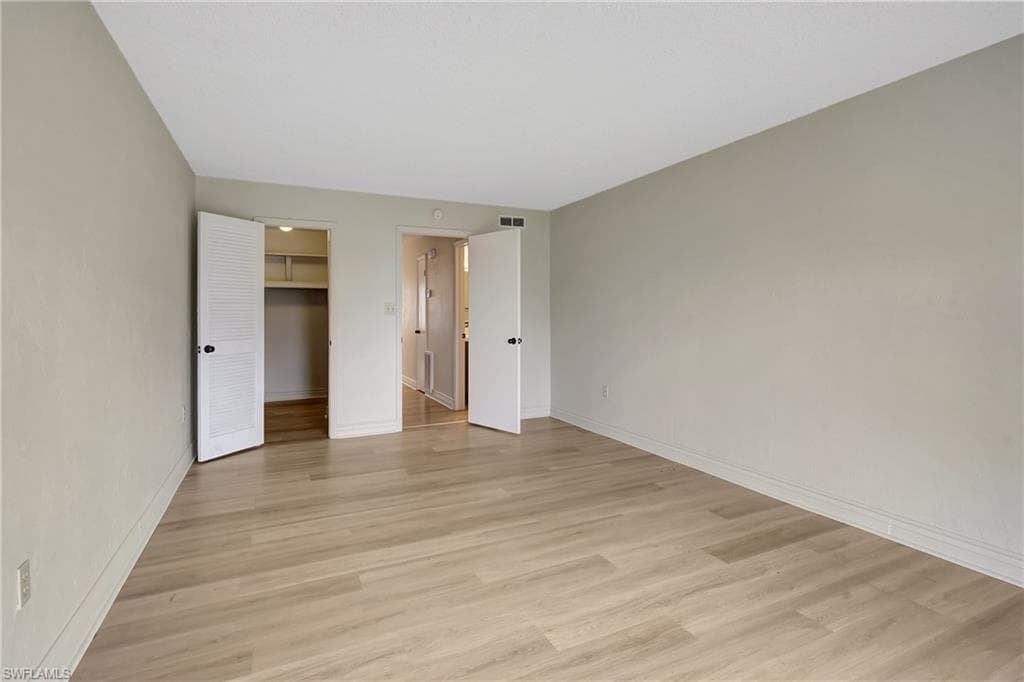 4906 Victoria DR 209-18