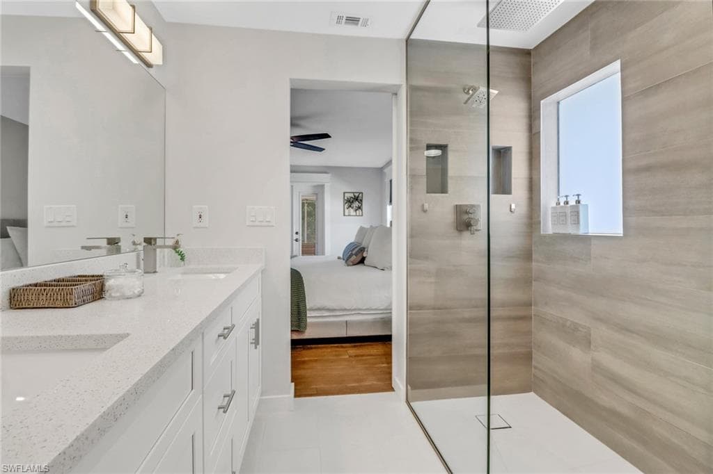 2680 Longboat DR-27