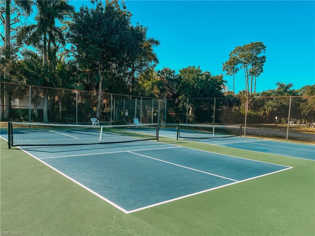2680 Longboat DR-39