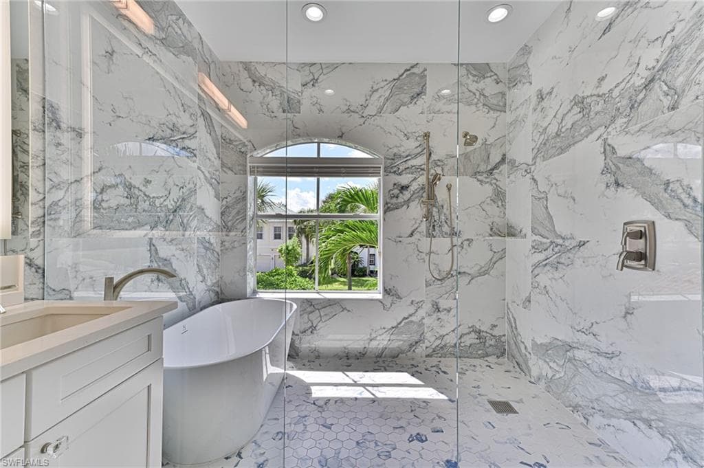 9226 Estero River CIR-32