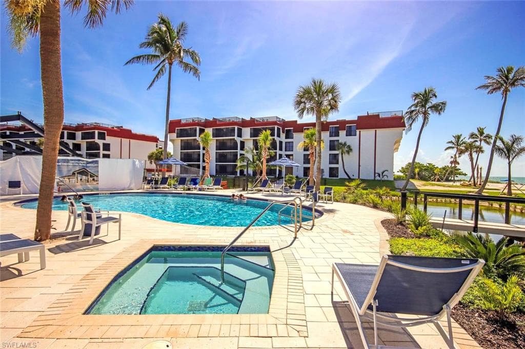 2445 W Gulf DR B44-34