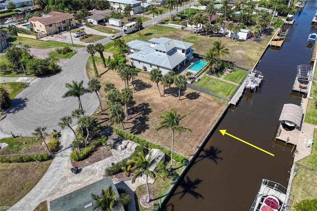 1806 MARINA CIR-6