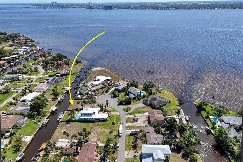1806 MARINA CIR-4