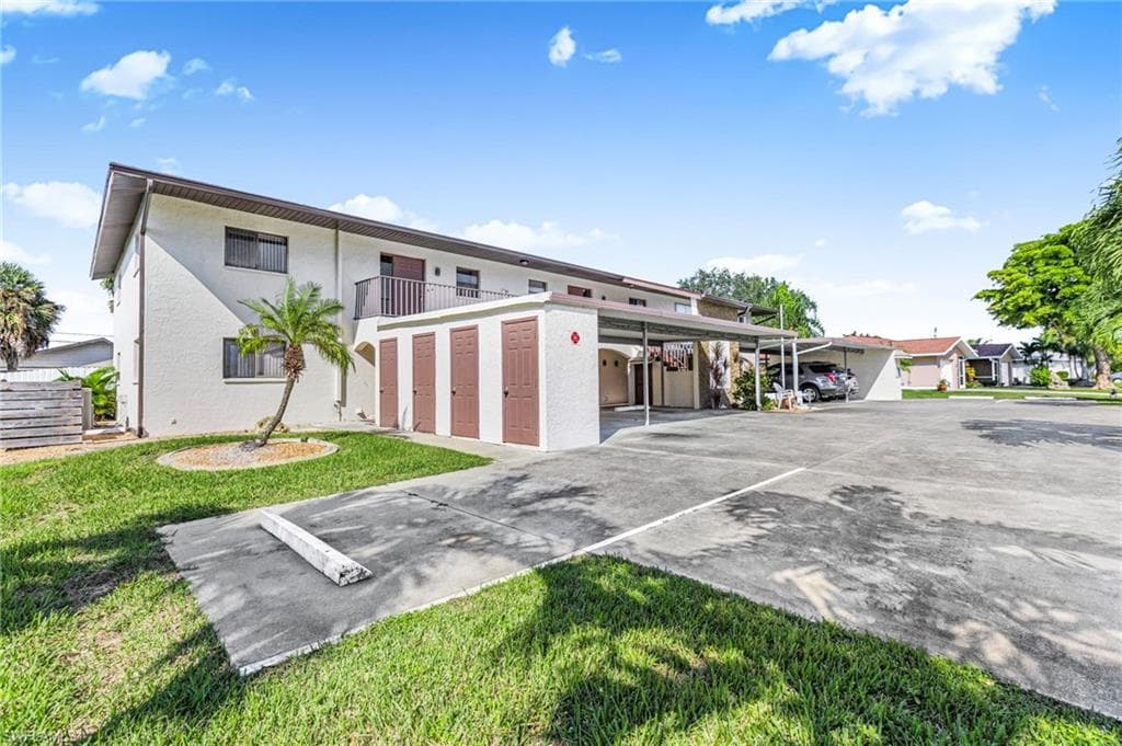 3720 SE 10th AVE 102-32