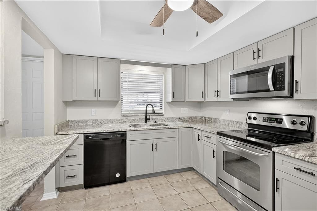3720 SE 10th AVE 102-9
