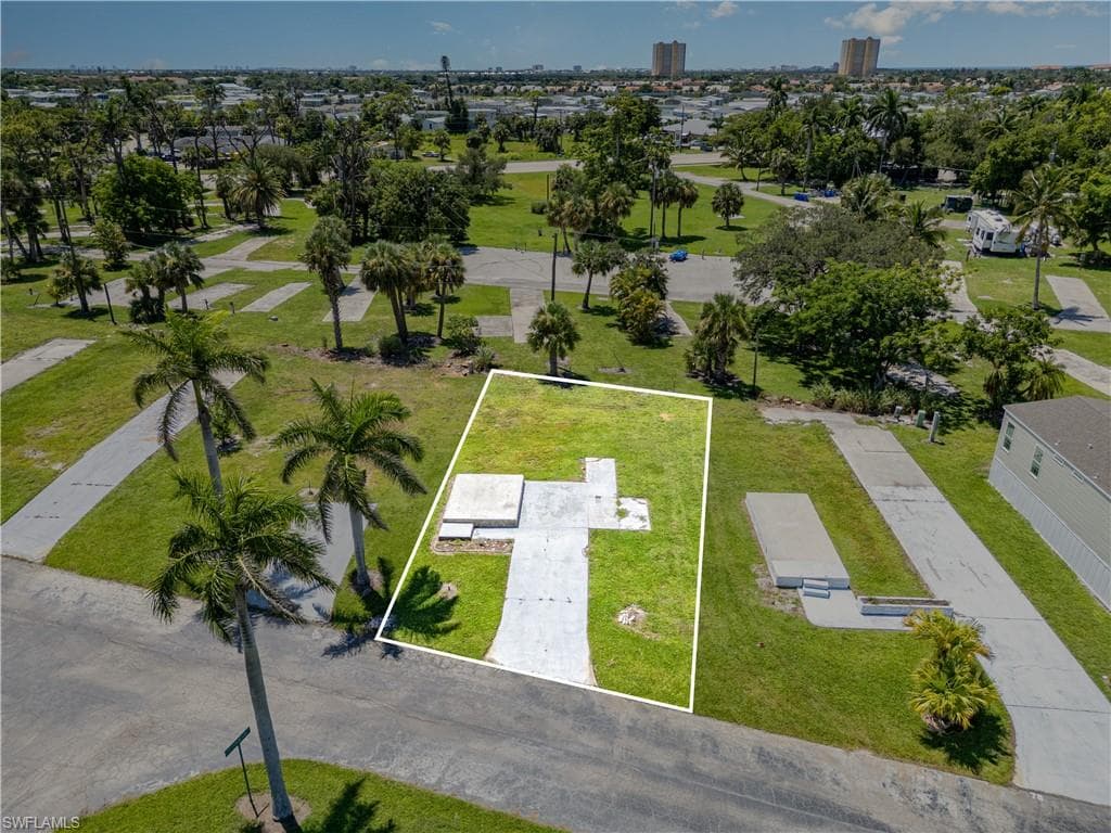 77 Birch BLVD-3
