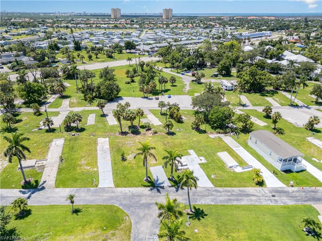 77 Birch BLVD-9