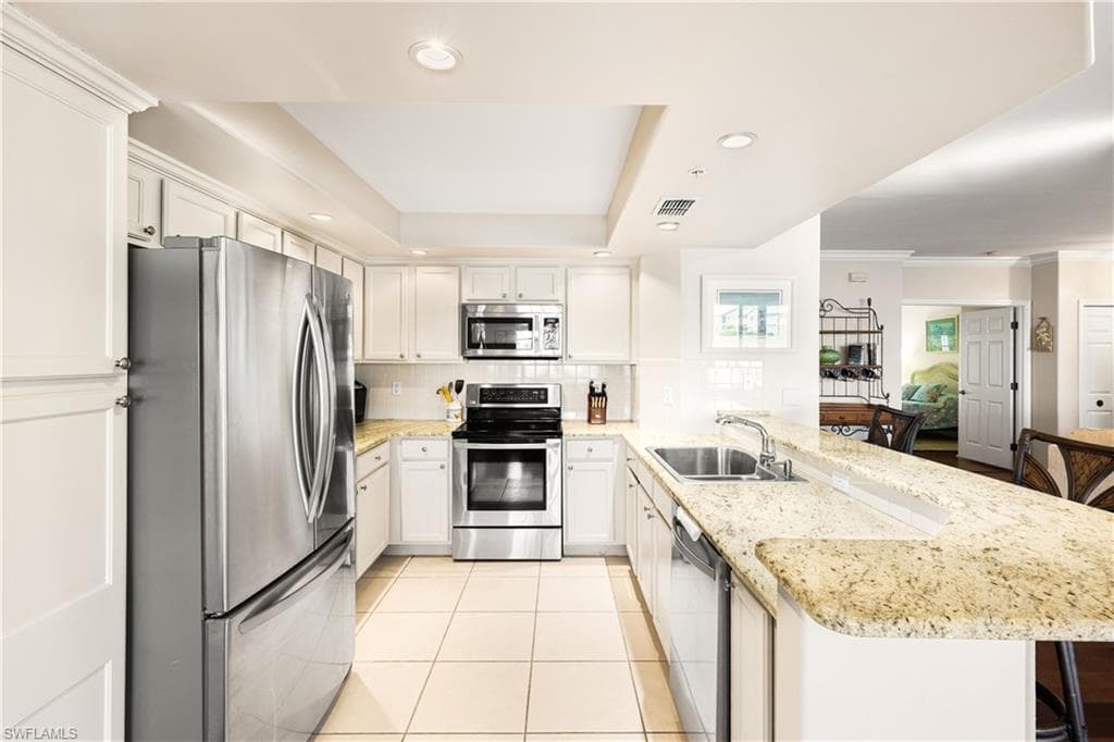 13936 Southampton DR 3901-8