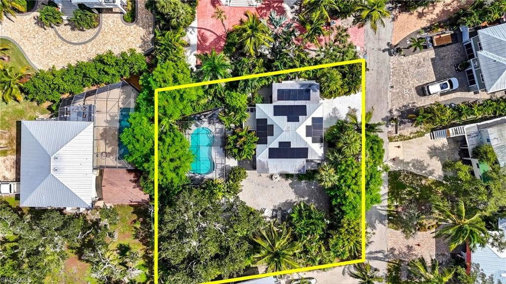 167 Coconut DR-1
