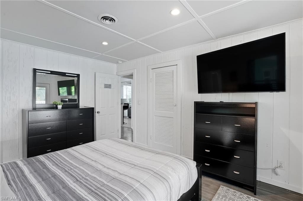167 Coconut DR-15