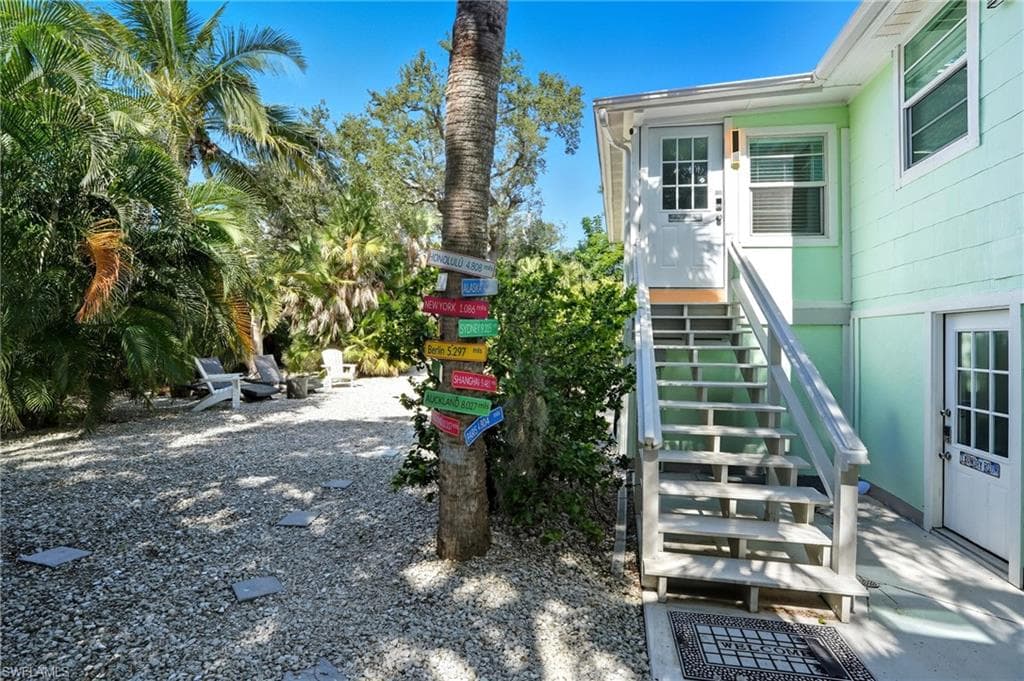 167 Coconut DR-19