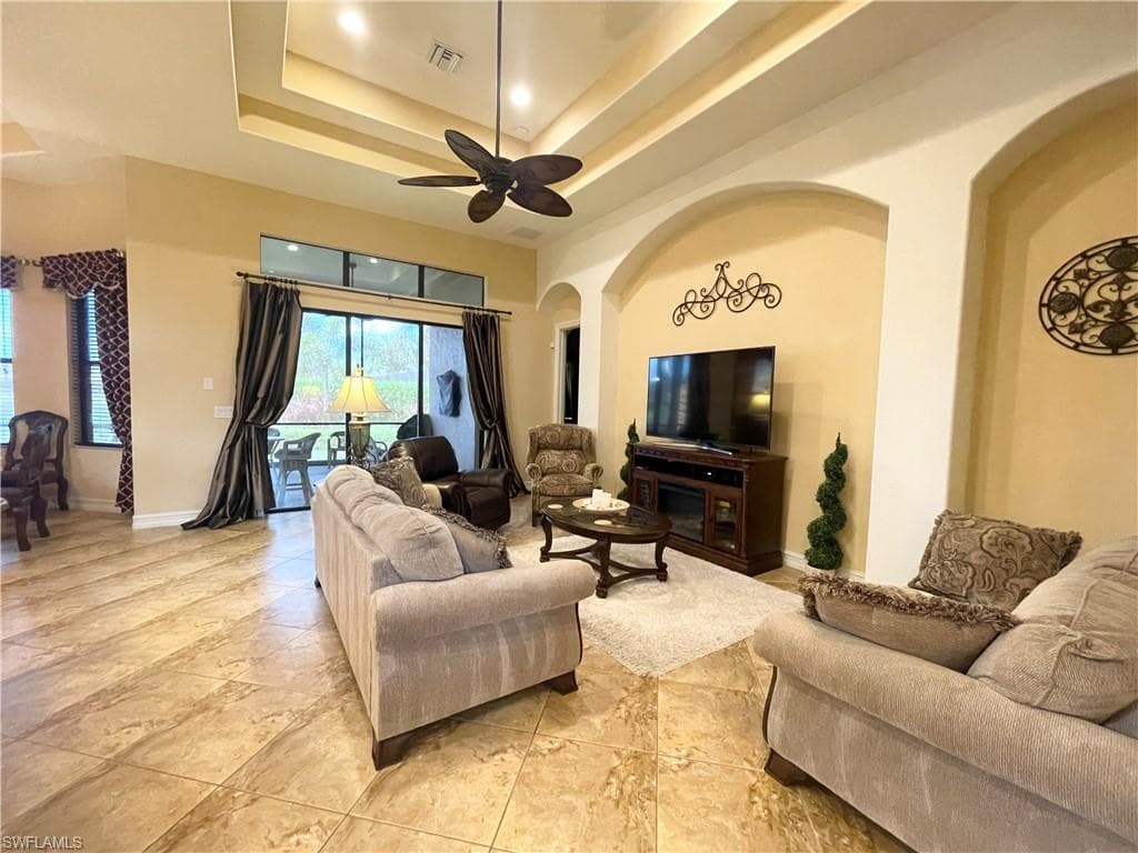 7302 Acorn WAY-6
