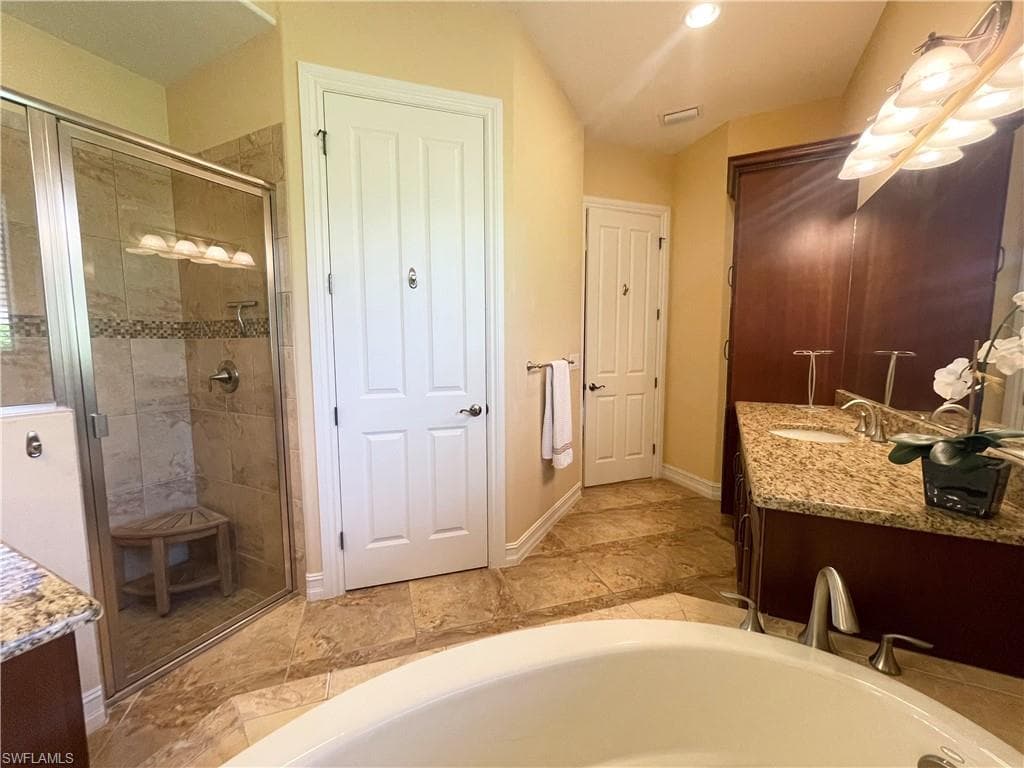 7302 Acorn WAY-24