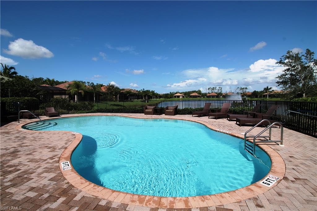 7302 Acorn WAY-38