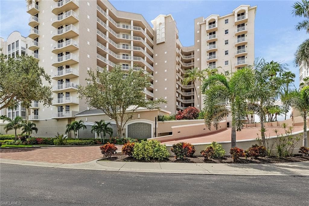 14250 Royal Harbour CT 817-6