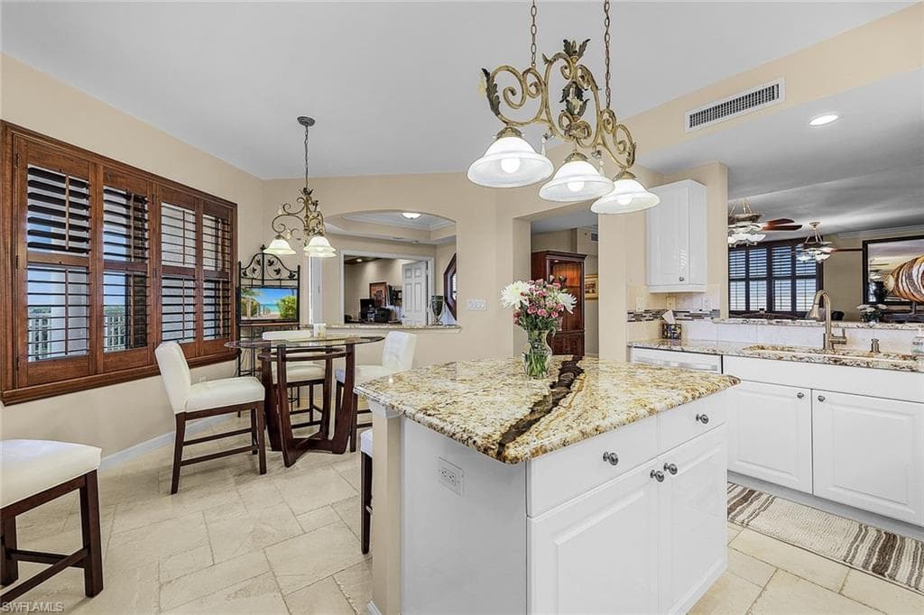 14250 Royal Harbour CT 817-13