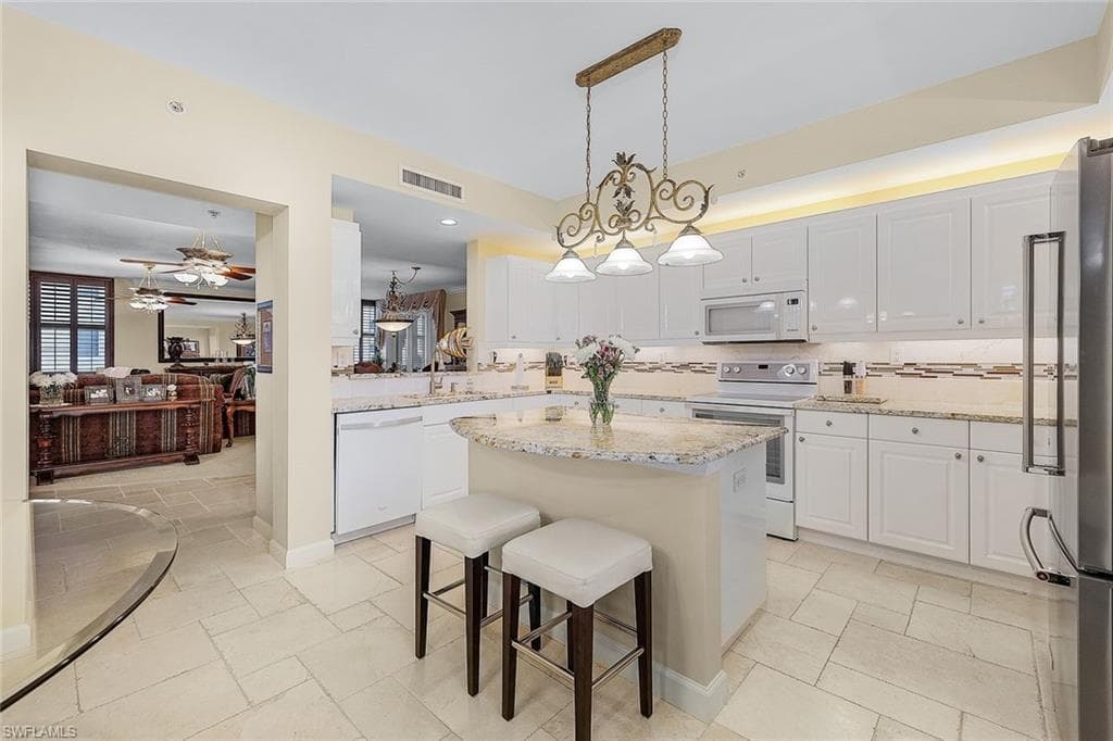 14250 Royal Harbour CT 817-12