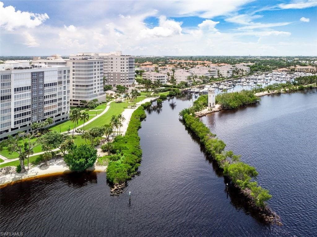 14250 Royal Harbour CT 817-3
