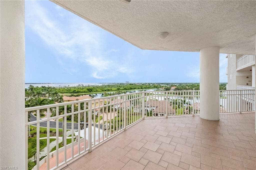 14250 Royal Harbour CT 817-39