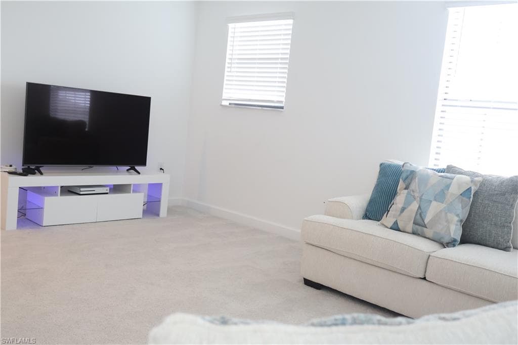 13802 Pine Lodge LN-24